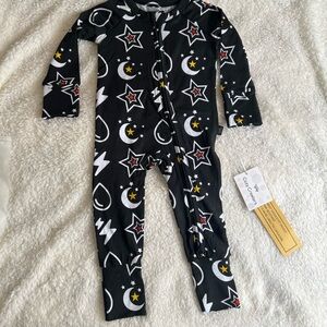 Cozy crawlers Black Moon & Star onesies